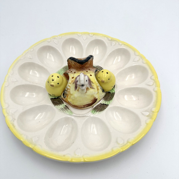 Vintage 1950's Chick Deviled Egg Cheese Platter With Salt Pepper Shakers - Picture 1 of 8